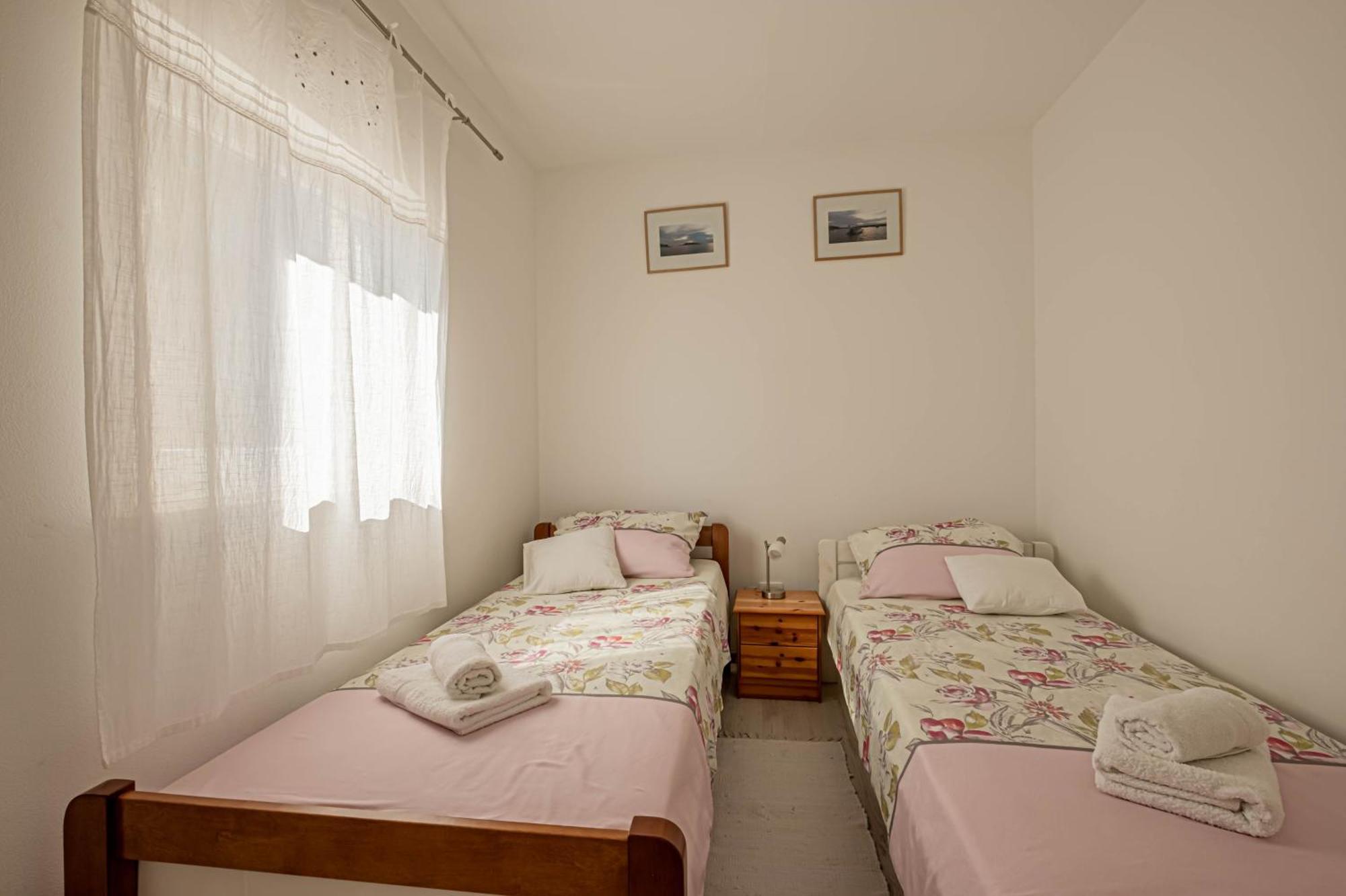 Vito&Maria Eco Friendly Accommodation Banjole Esterno foto